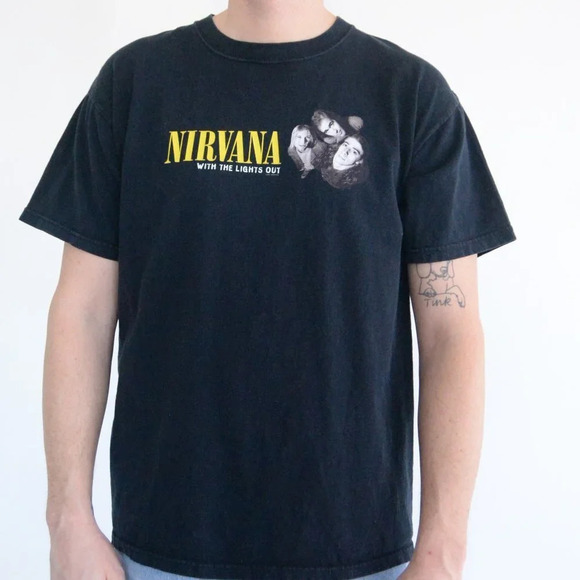 Y2K '05 Anvil Black Nirvana With The Lights Out Pre-Shrunk Short Sleeve T-shirt - Picture 2 of 11